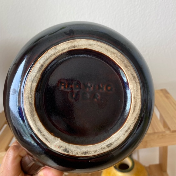 Vintage Red Wing water pitcher with ice lips - Picture 12 of 12